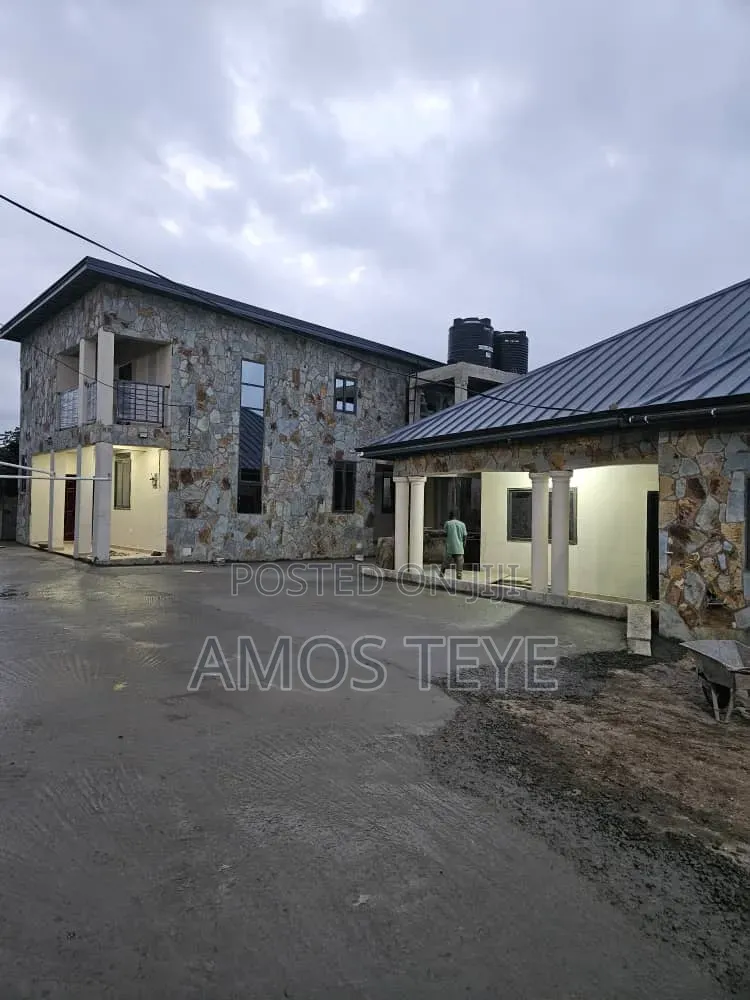 Furnished 3bdrm House in J4 Mini House, Amasaman for rent