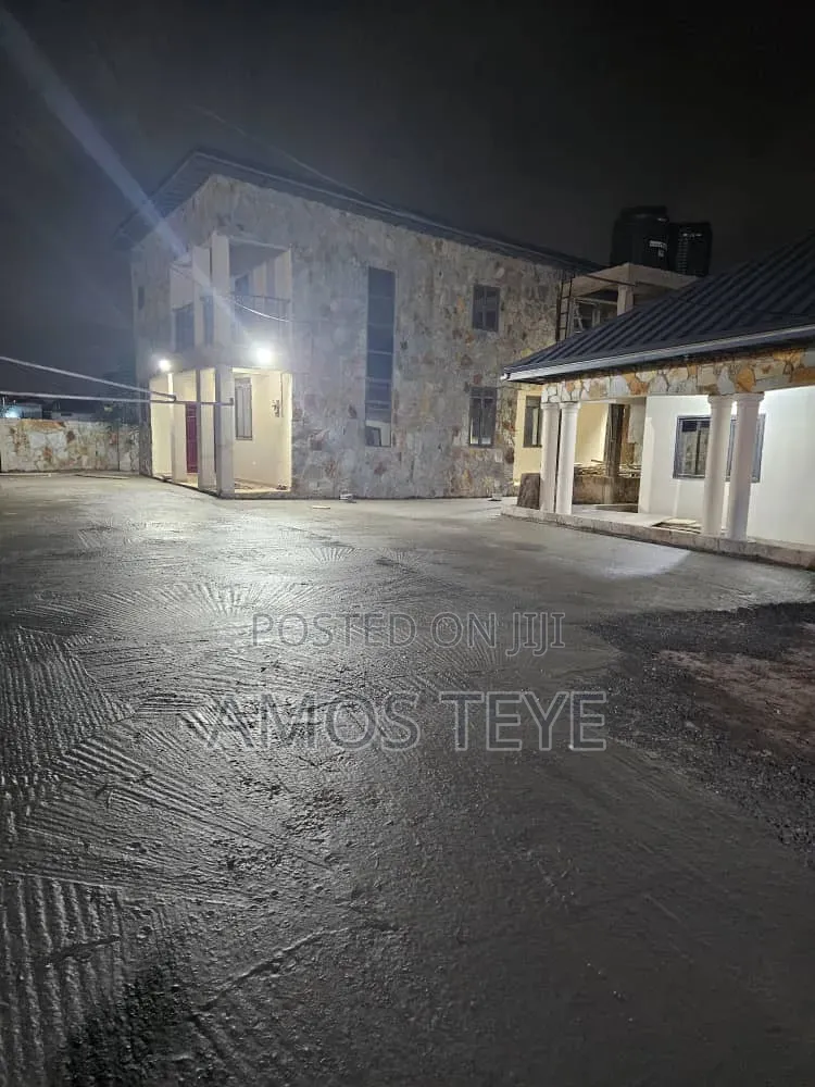 Furnished 3bdrm House in J4 Mini House, Amasaman for rent