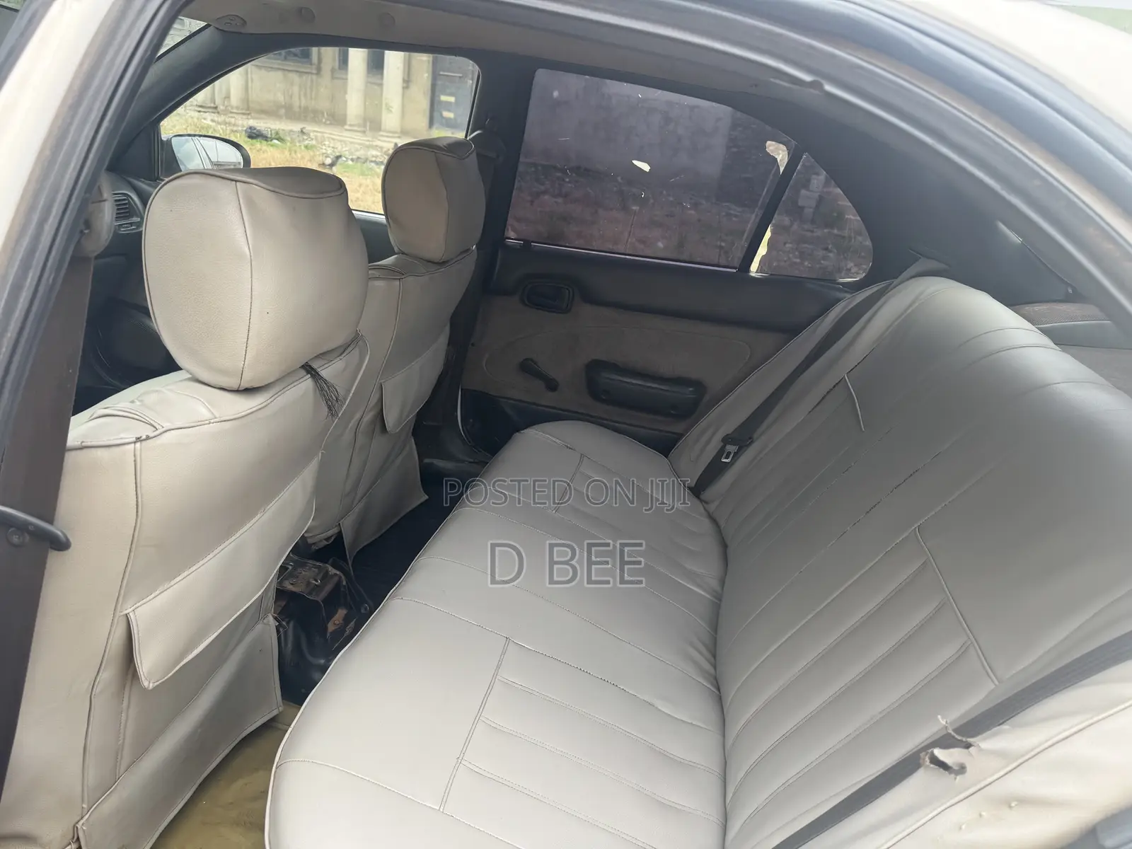 Toyota Corolla 2000 White