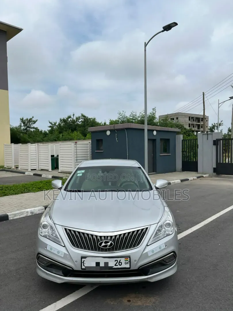 Hyundai Grandeur 2015 Silver