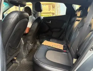 Hyundai Tucson Limited AWD 2013 Gray