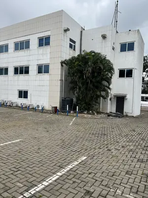 Office Complex for Sale ~Airport