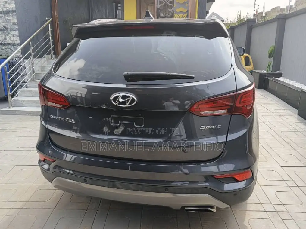 Hyundai Santa Fe 2017 Gray