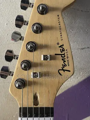Fender Stratocaster Electric Guitar