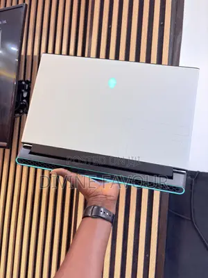 Laptop Alienware M17x R2 16GB Intel Core i7 SSD 512GB