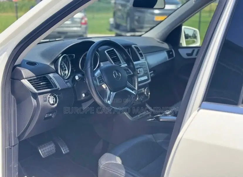 Mercedes-Benz M Class ML 350 BlueTEC 4Matic 2013 White
