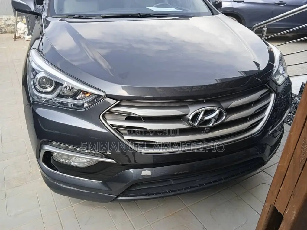 Hyundai Santa Fe 2017 Gray