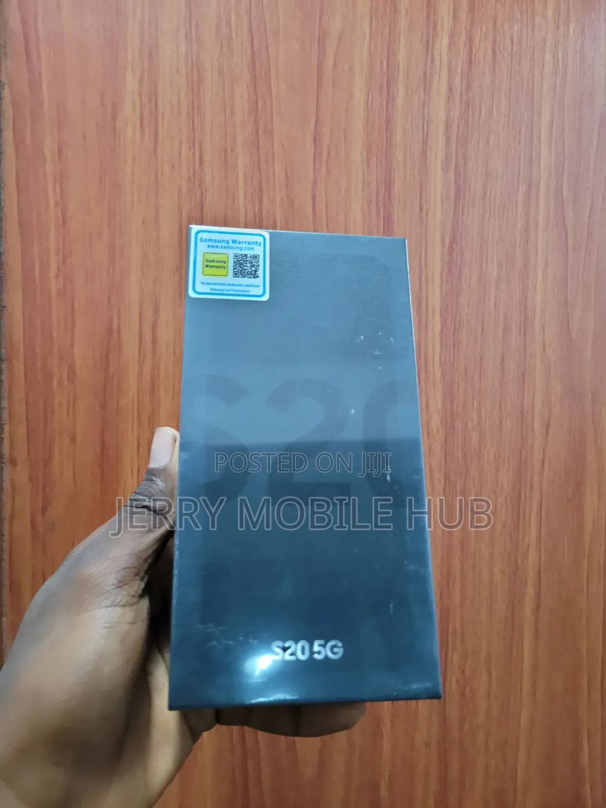 New Samsung Galaxy S20 128 GB Green