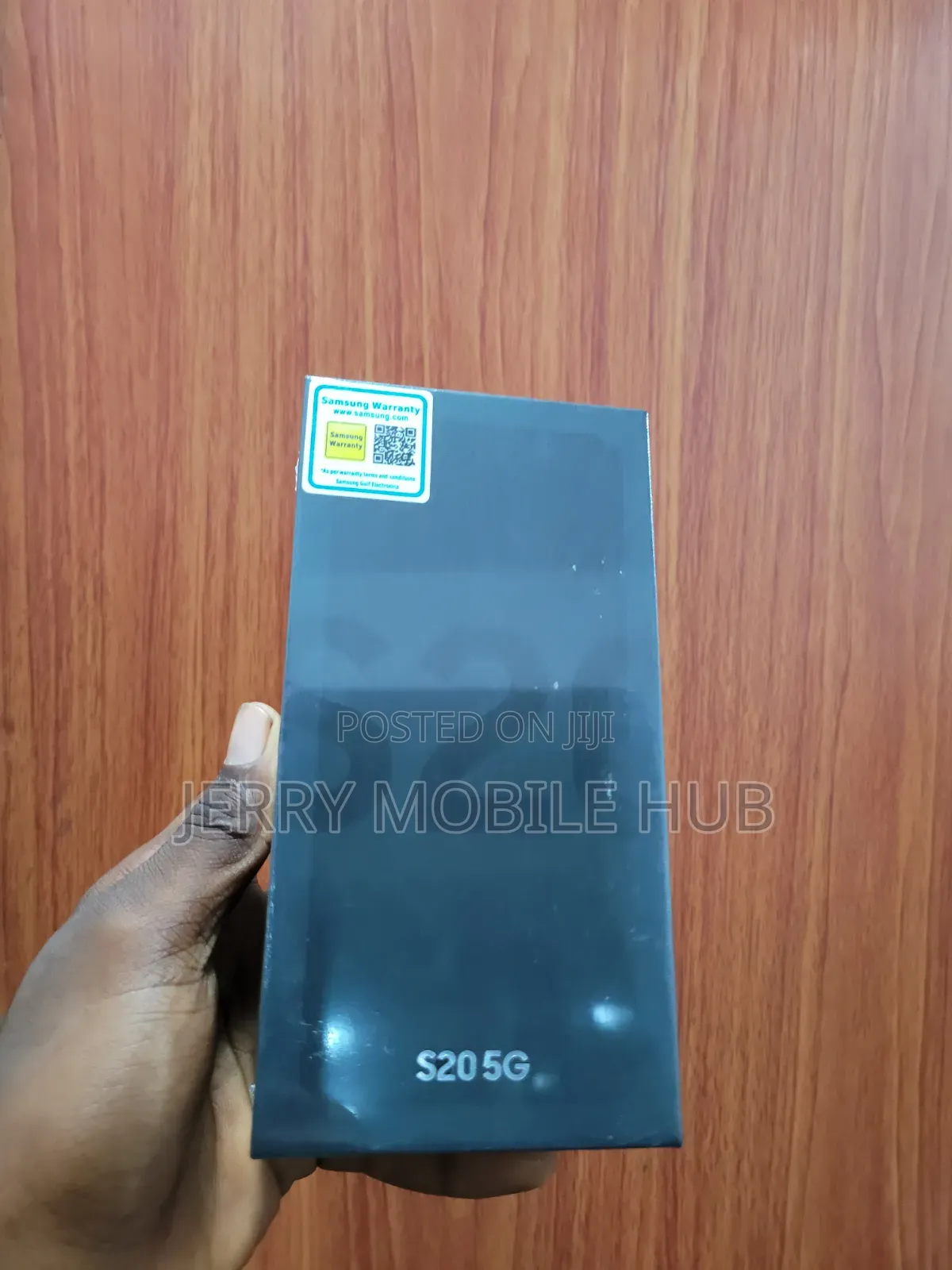 New Samsung Galaxy S20 128 GB Green
