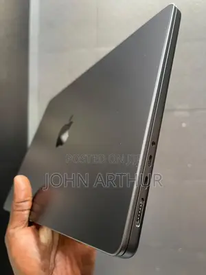 Laptop Apple MacBook Pro 2024 M4 Max 32GB Apple M4 Max SSD 1T