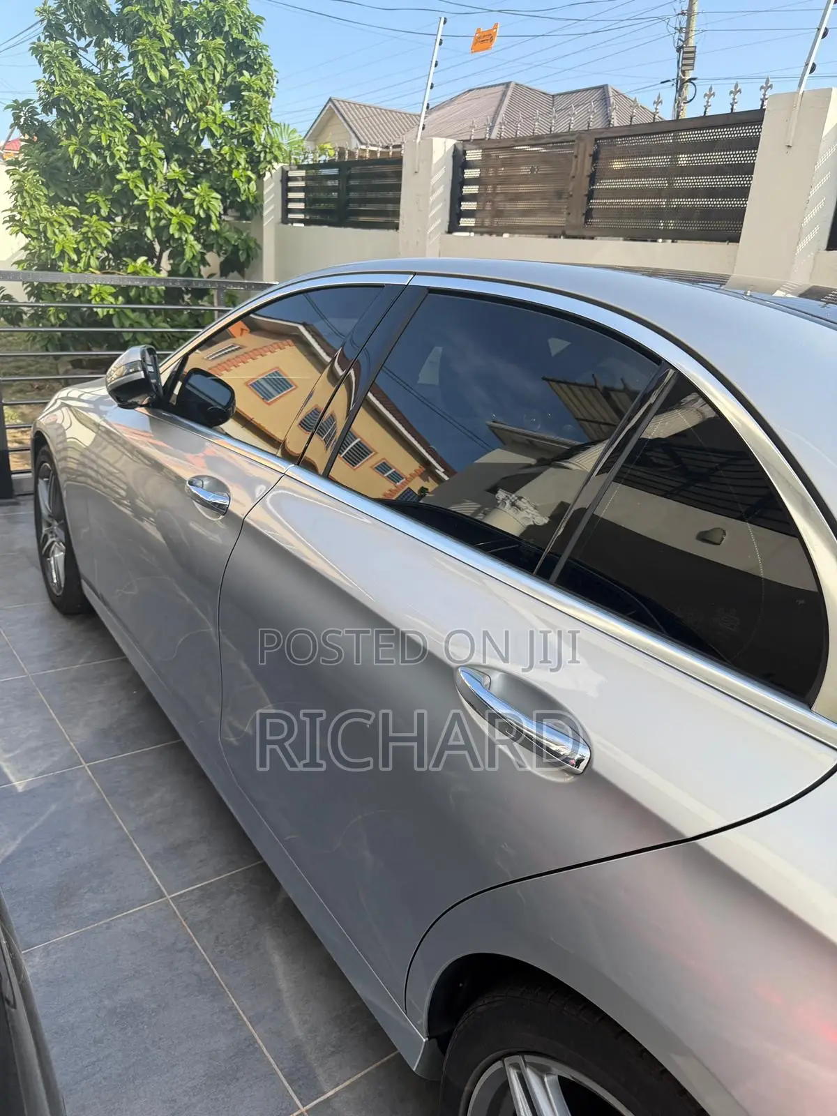 Mercedes-Benz E300 2019 Silver