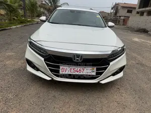 Honda Accord Touring 2.0T 2021 White