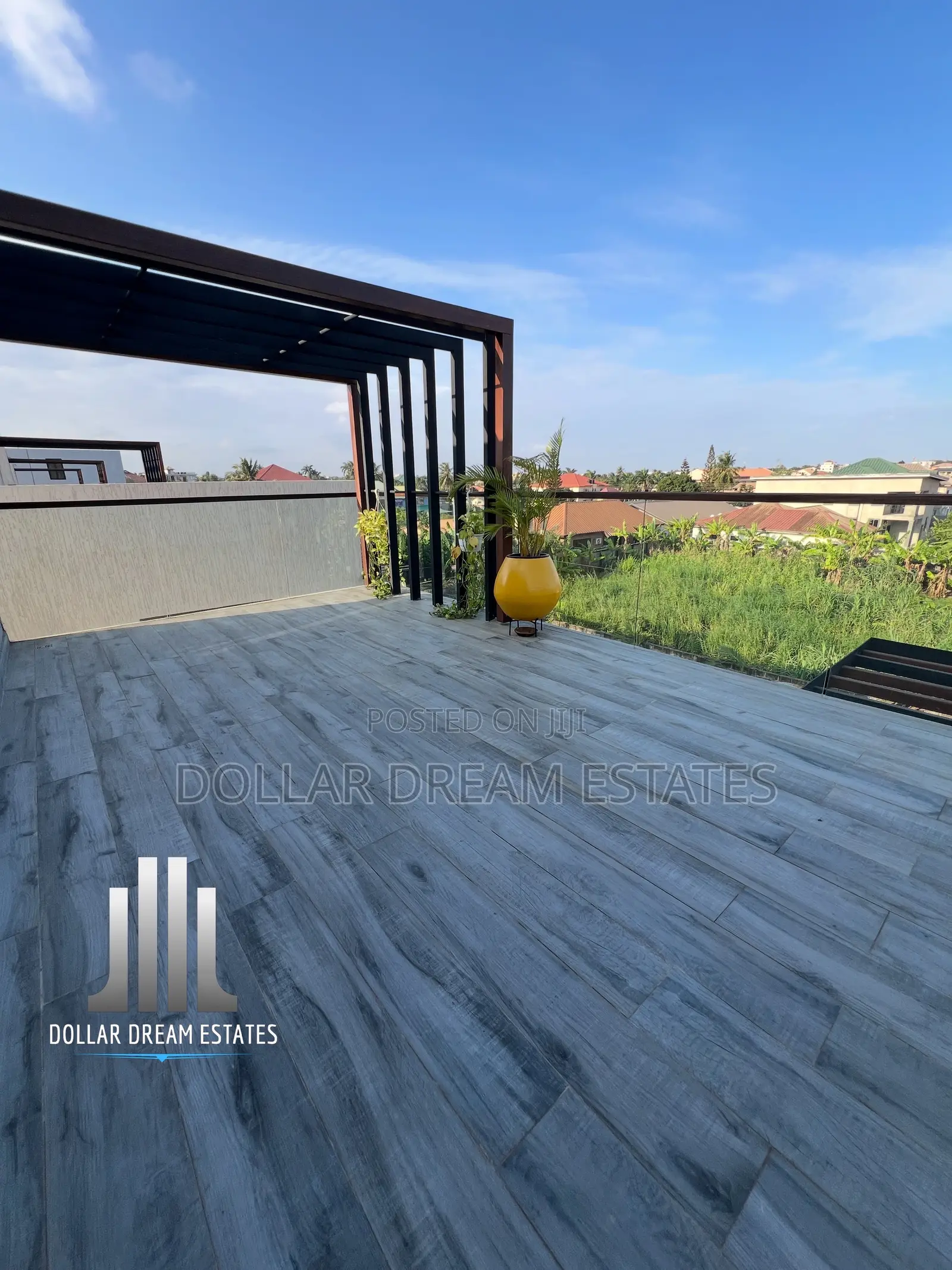 4bdrm House in Adenta for sale