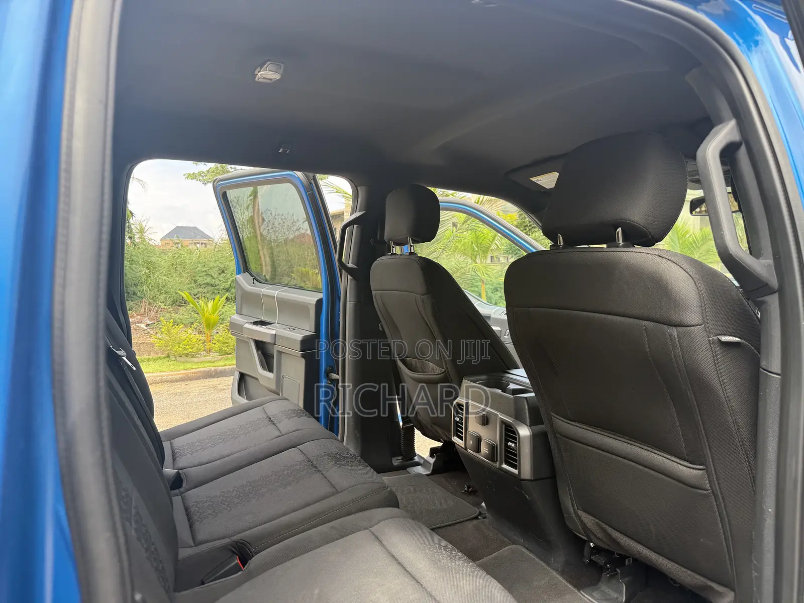 Ford F-150 2020 Blue
