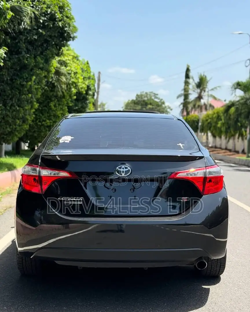 Toyota Corolla S w/Special Edition Pkg (1.8L 4cyl CVT) 2016 Black
