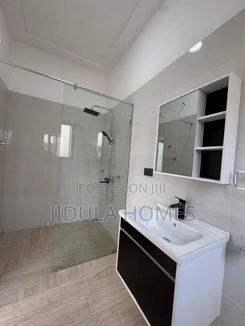 4bdrm Townhouse/Terrace in East Legon Hills, School Junction for sale