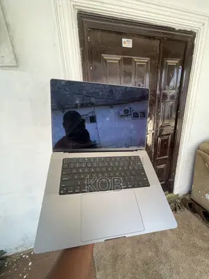 Laptop Apple MacBook Pro 2016 16GB Apple M1 Pro SSD 1T