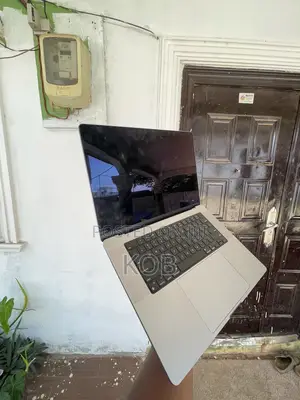 Laptop Apple MacBook Pro 2016 16GB Apple M1 Pro SSD 1T