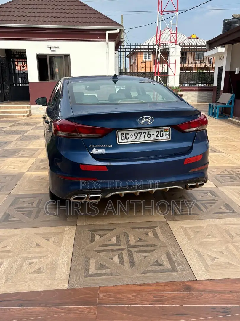 Hyundai Elantra 2018 Blue