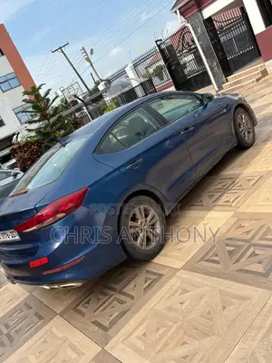 Hyundai Elantra 2018 Blue