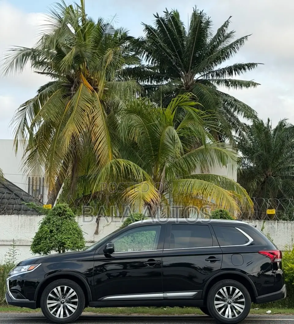 Mitsubishi Outlander 2019 Black