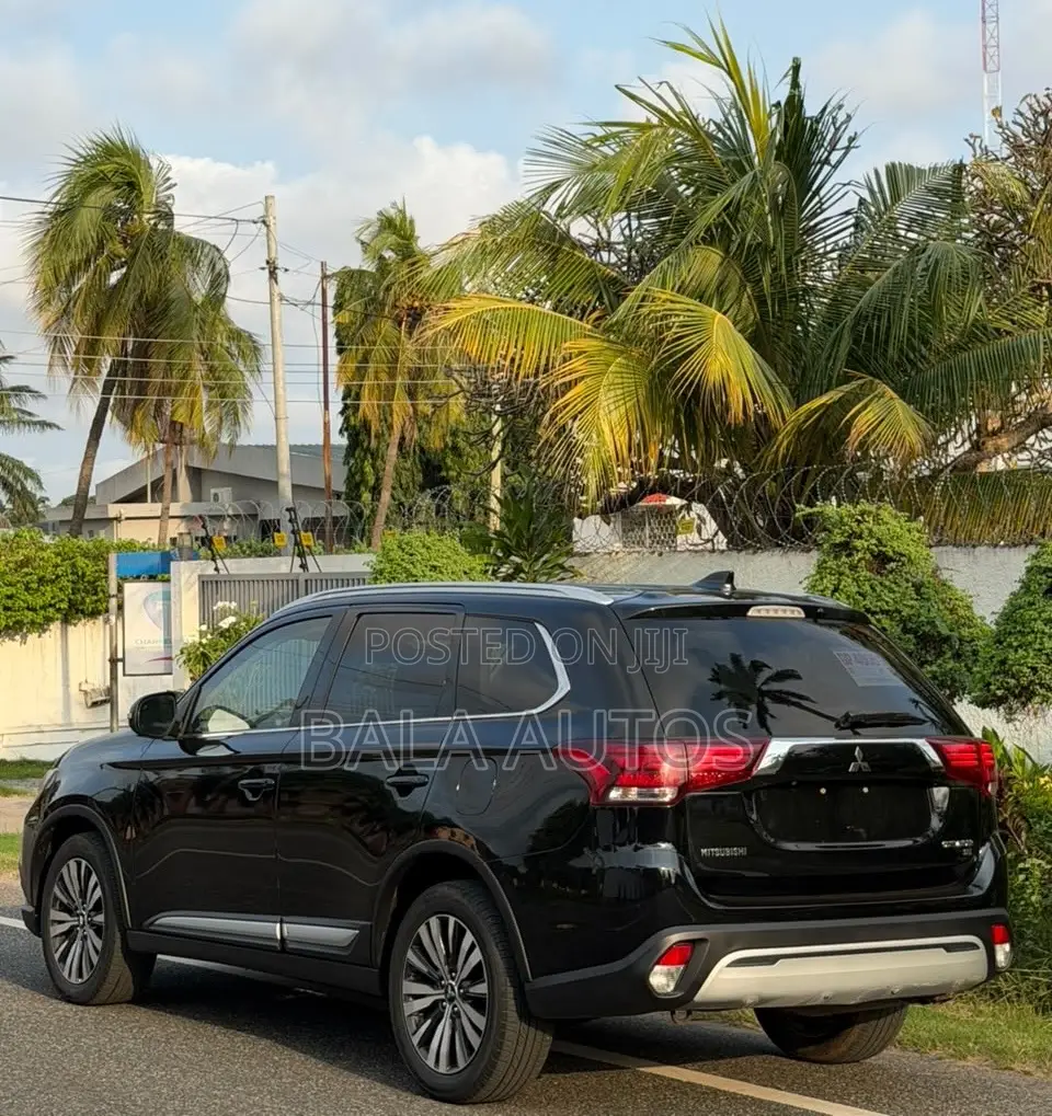 Mitsubishi Outlander 2019 Black