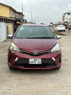 Toyota Vitz 1.3 AWD 5dr 2015 Red