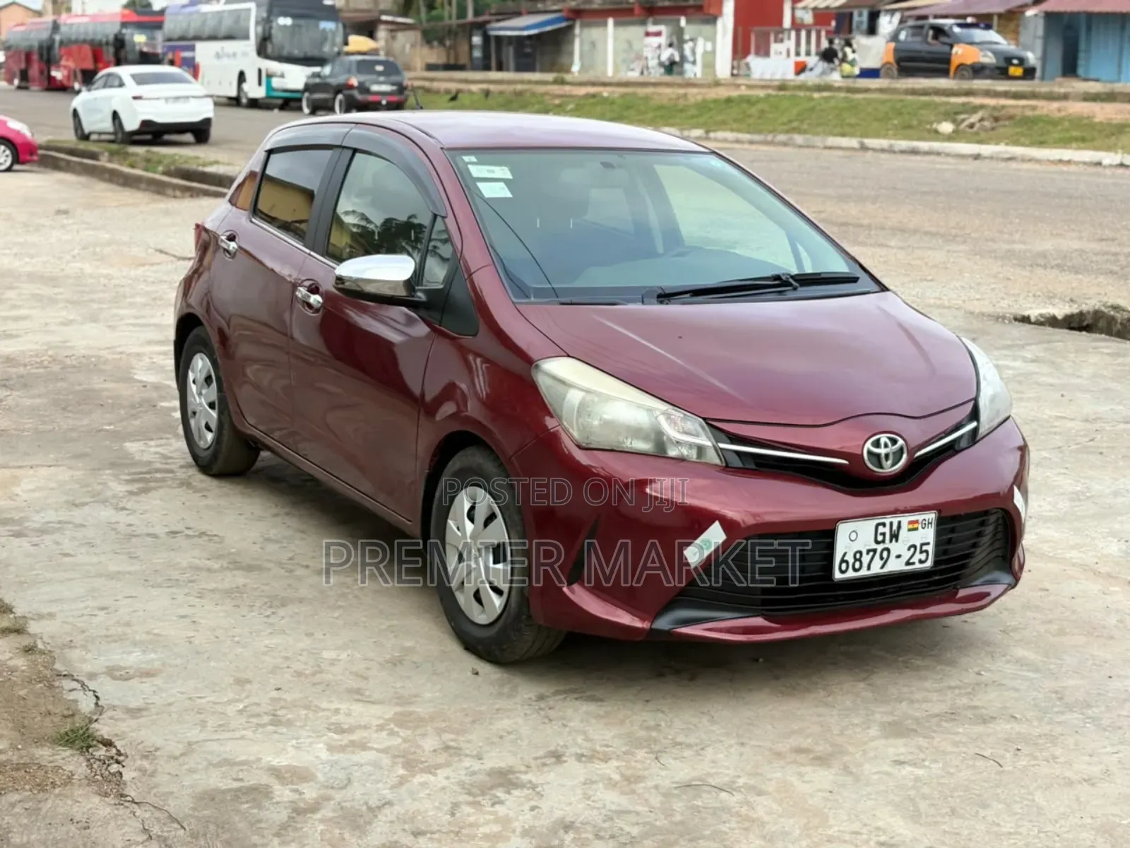 Toyota Vitz 1.3 AWD 5dr 2015 Red