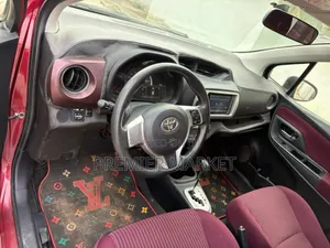 Toyota Vitz 1.3 AWD 5dr 2015 Red