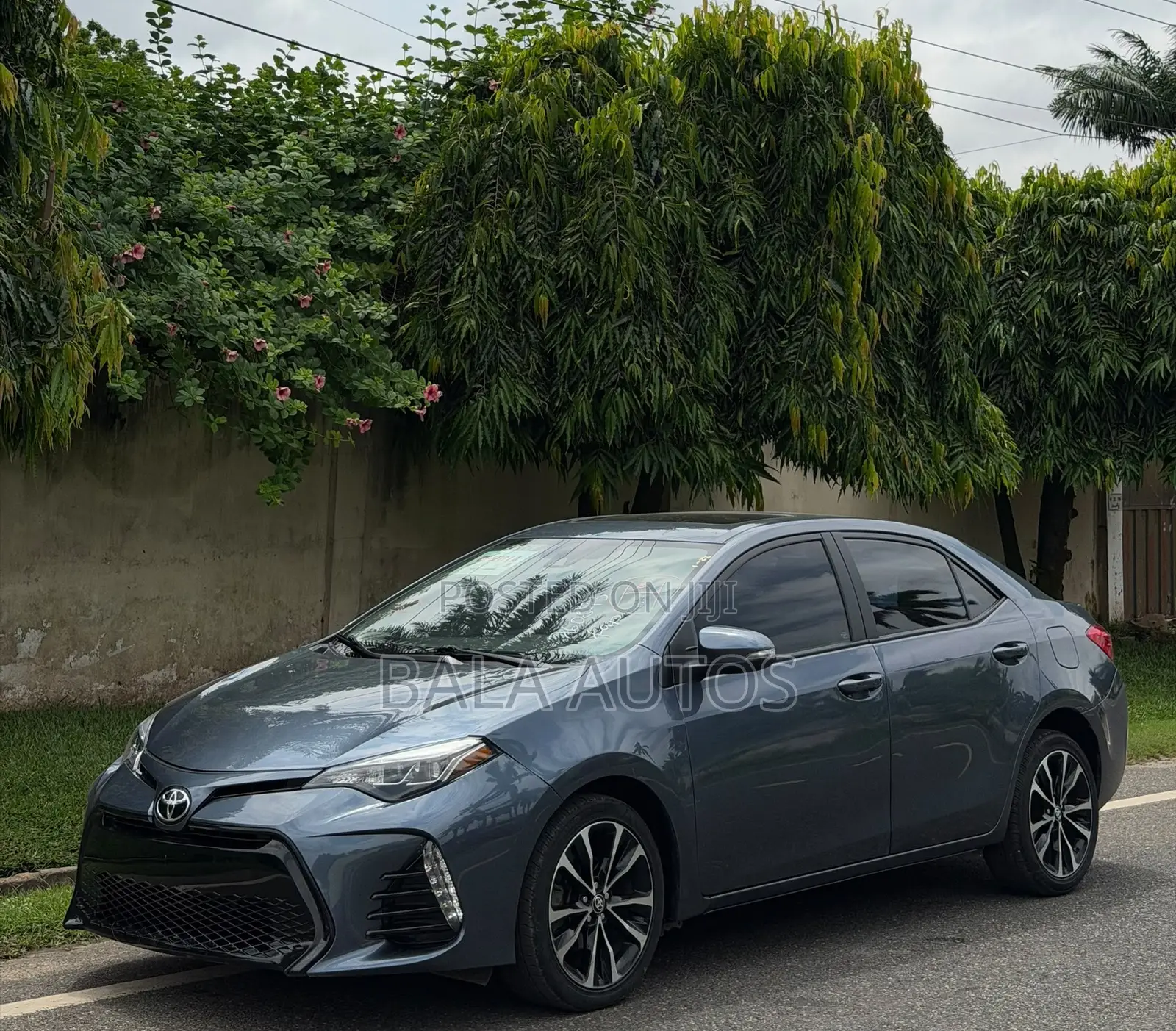 Toyota Corolla 2017 Gray