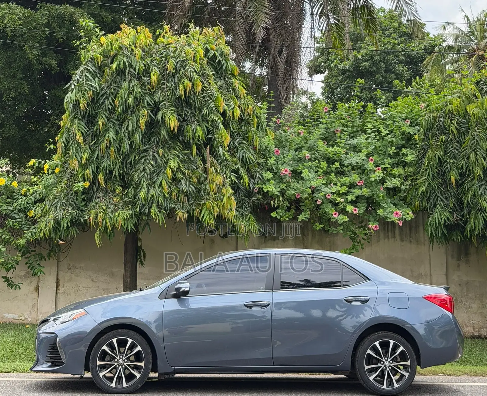 Toyota Corolla 2017 Gray