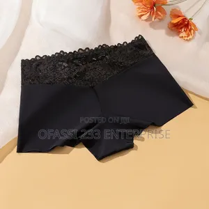 3 Pieces of Ladies Lace Trimmed Boxer