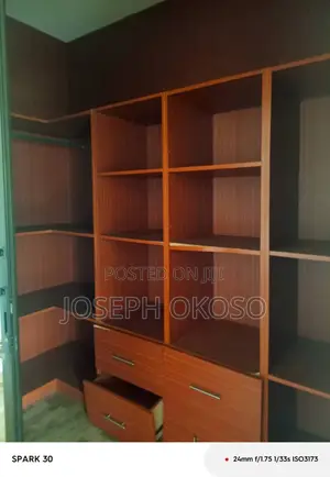 5bdrm Mansion in Little Rock Consult, Dzorwulu for rent