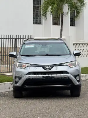 Toyota RAV4 XLE 4dr SUV AWD (2.5L 4cyl 6A) 2018 Silver