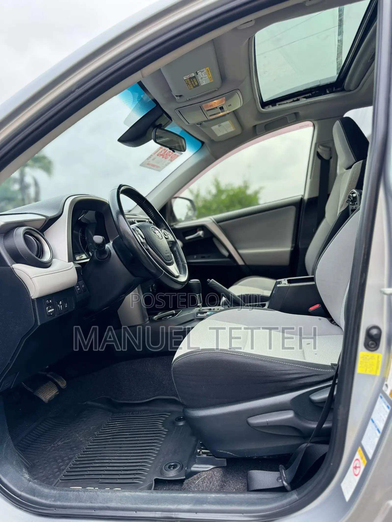 Toyota RAV4 XLE 4dr SUV AWD (2.5L 4cyl 6A) 2018 Silver