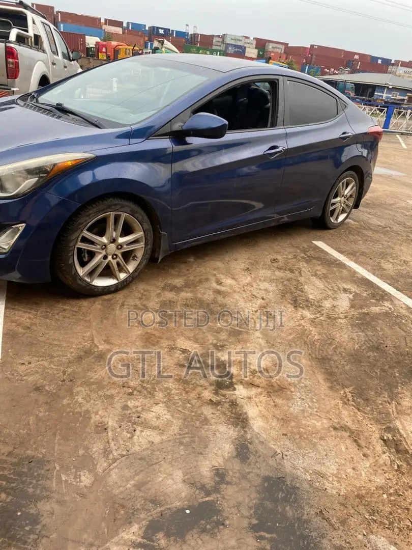 Hyundai Elantra 2016 Blue