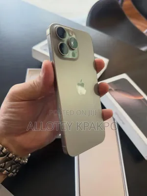 Apple iPhone 15 Pro Max 256 GB Silver