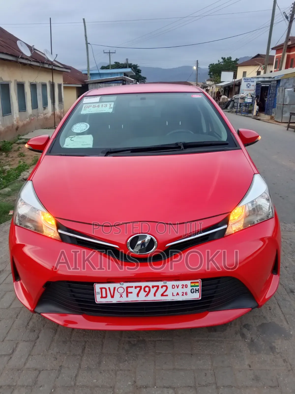 Toyota Vitz 1.3 AWD 5dr 2015 Red