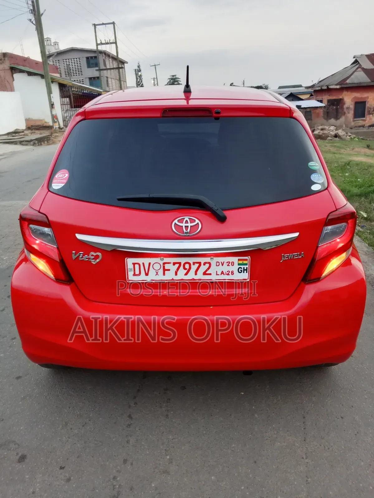 Toyota Vitz 1.3 AWD 5dr 2015 Red