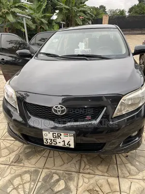 Toyota Corolla LE (1.8L 4cyl 2A) 2018 Black