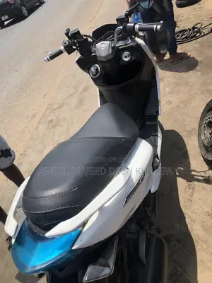 Yamaha Majesty 2020 White