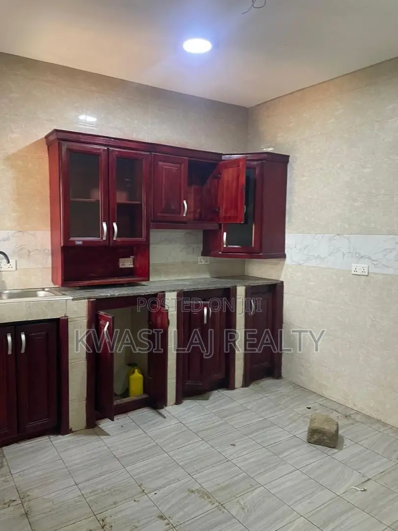 2bdrm Apartment in New Bortianor, Weija for rent