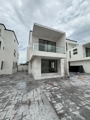4bdrm Townhouse/Terrace in Airport Residential Area for sale