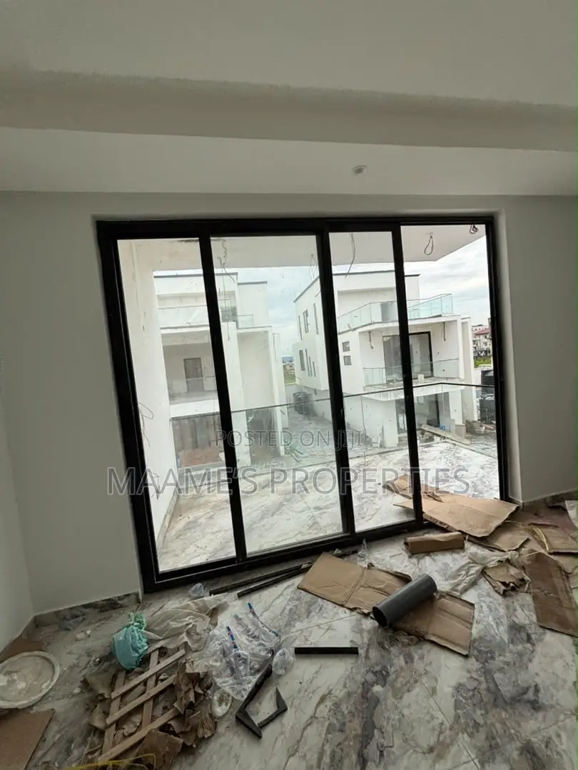 4bdrm Townhouse/Terrace in Airport Residential Area for sale