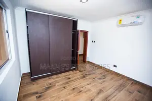 3bdrm Apartment in North Ridge for sale