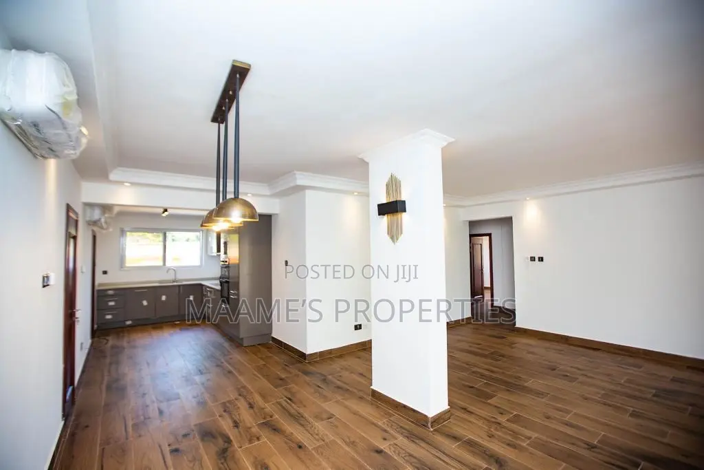 3bdrm Apartment in North Ridge for sale