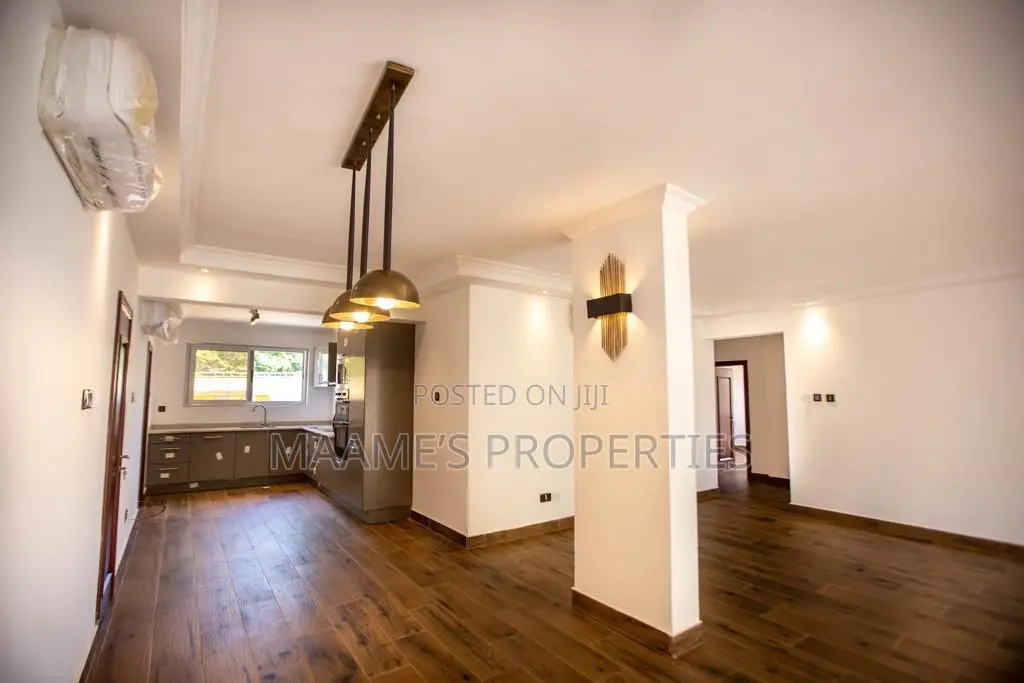 3bdrm Apartment in North Ridge for sale