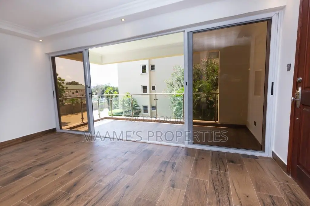 3bdrm Apartment in North Ridge for sale