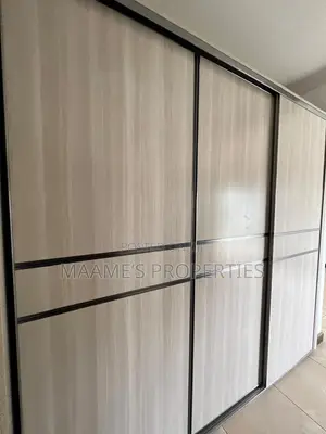 4bdrm Townhouse / Terrace in Cantonments for rent