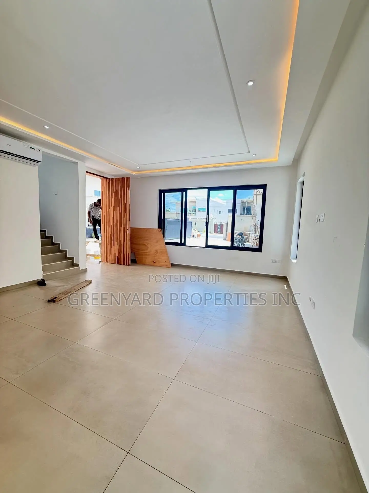 4bdrm Townhouse / Terrace in Anc, East Legon for rent